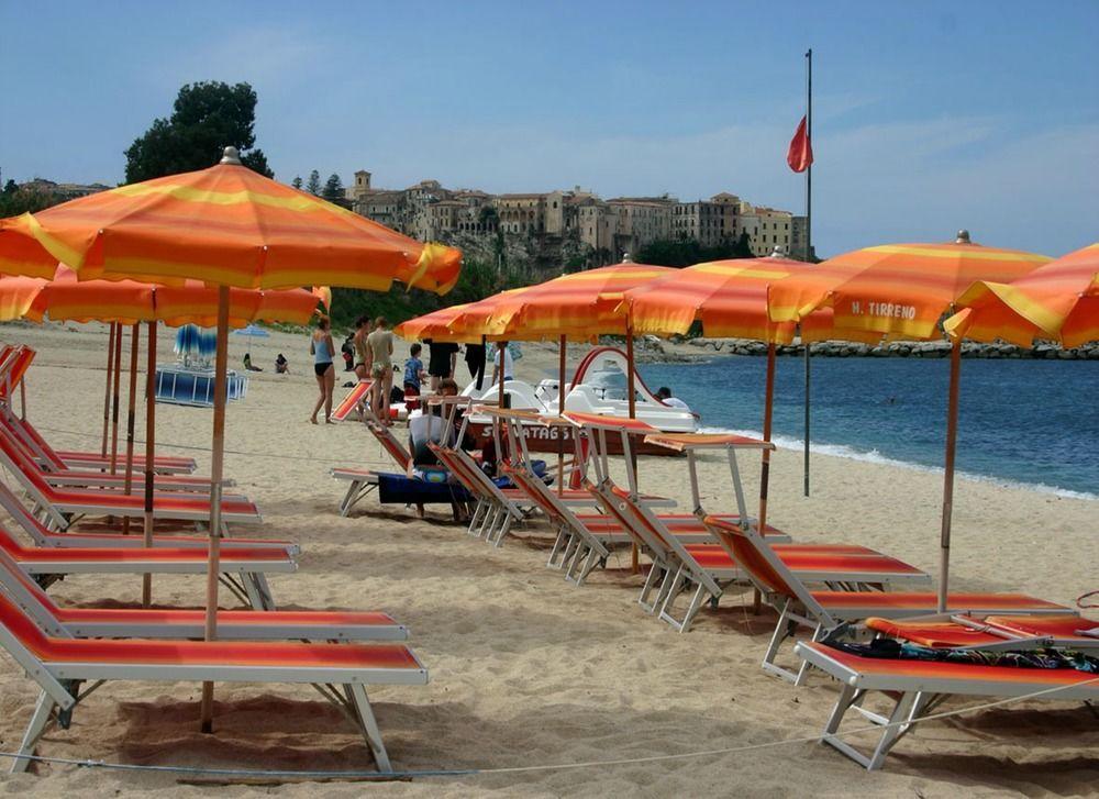 Hotel Tirreno Parghelia Bagian luar foto