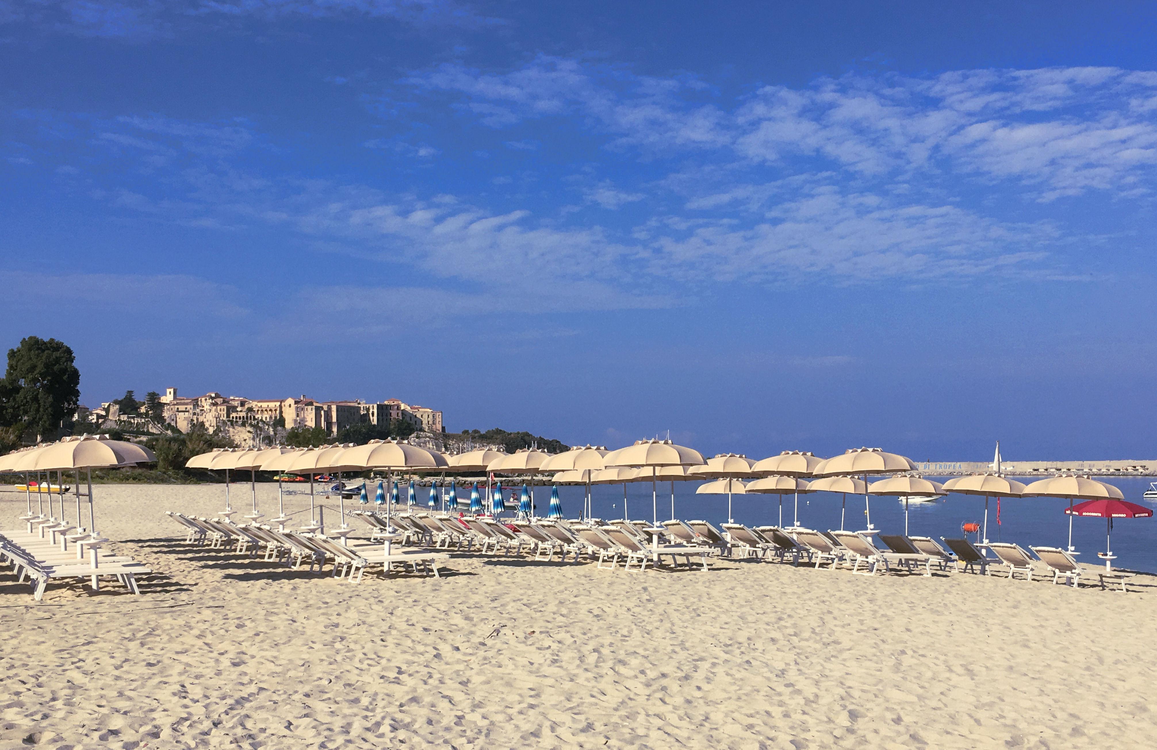 Hotel Tirreno Parghelia Bagian luar foto