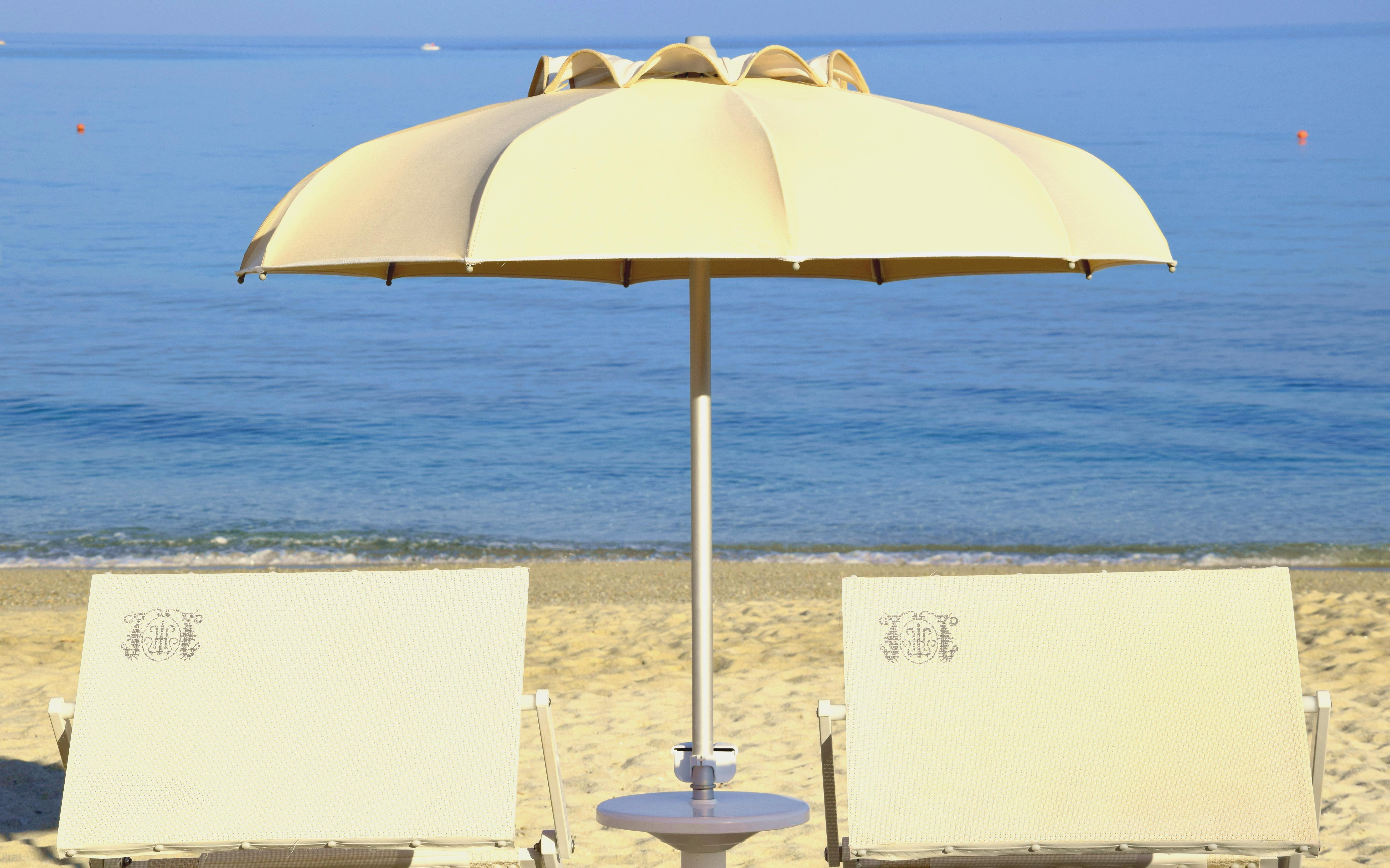 Hotel Tirreno Parghelia Bagian luar foto