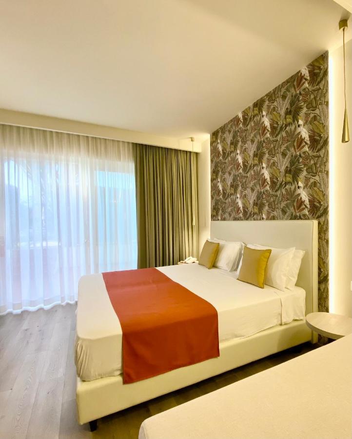 Hotel Tirreno Parghelia Bagian luar foto