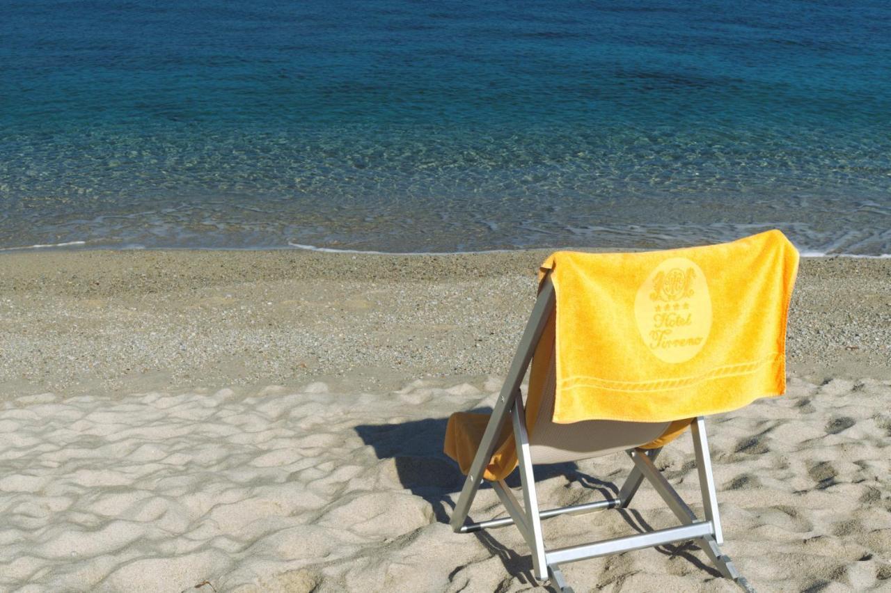 Hotel Tirreno Parghelia Bagian luar foto