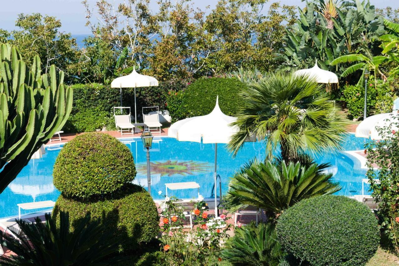 Hotel Tirreno Parghelia Bagian luar foto
